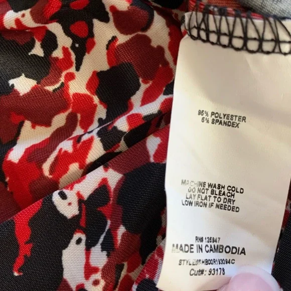 COCOMO 1X Red Black 3/4 sleeve Plus Size women's Pintuck Blouse tunic - Picture 14 of 14